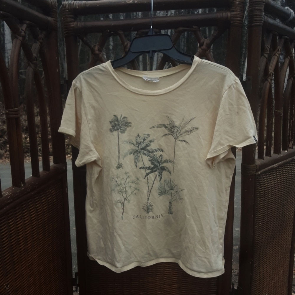 🍀3/15 Lab Woman's Tee-shirt 🌴